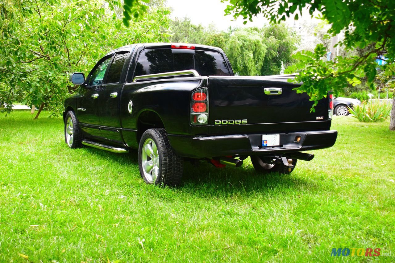 2004' Dodge Ram photo #2