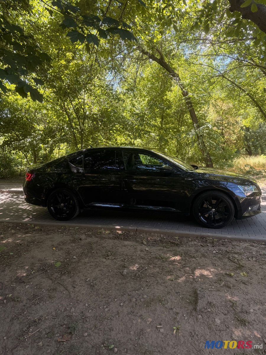 2018' Skoda Superb photo #4