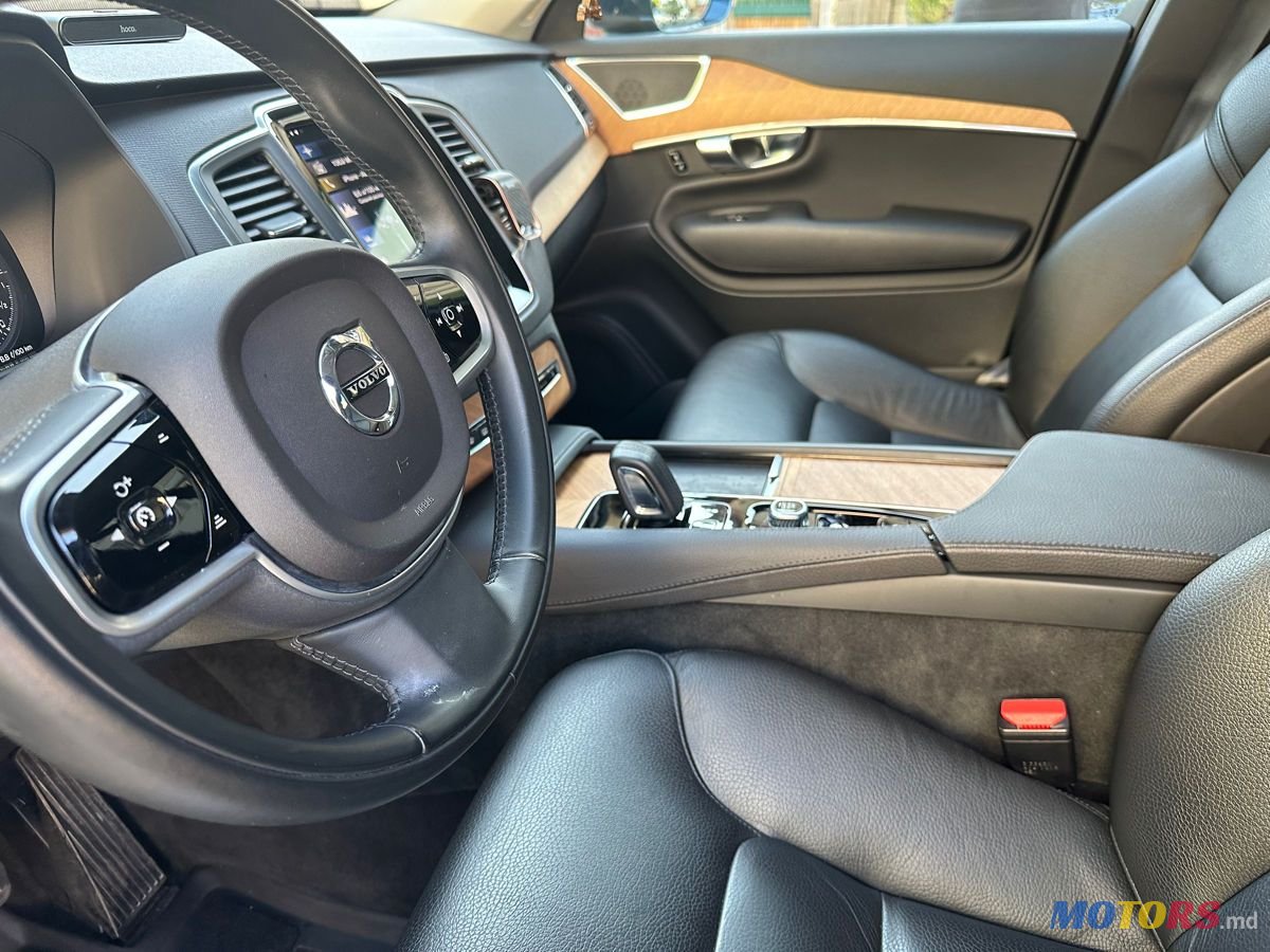 2021' Volvo XC90 photo #4