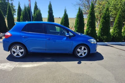 2010' Toyota Auris