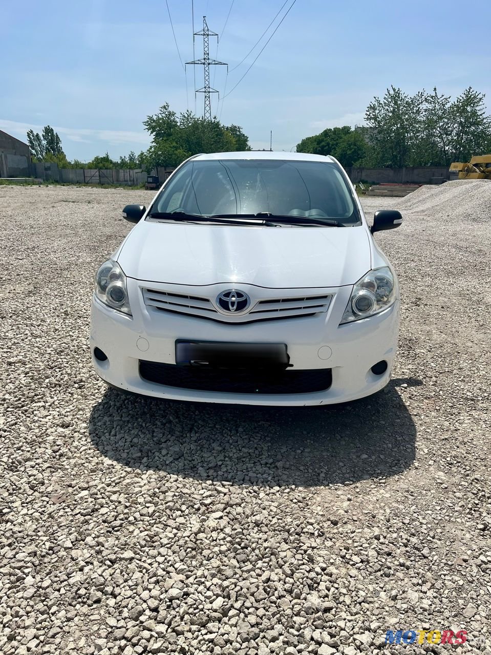 2010' Toyota Auris photo #1