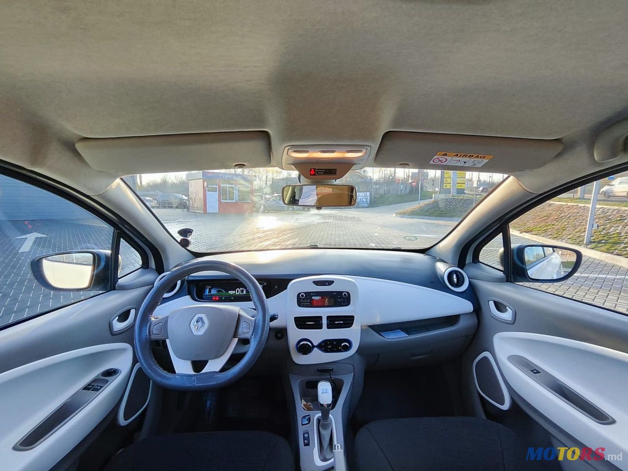 2017' Renault Zoe photo #6