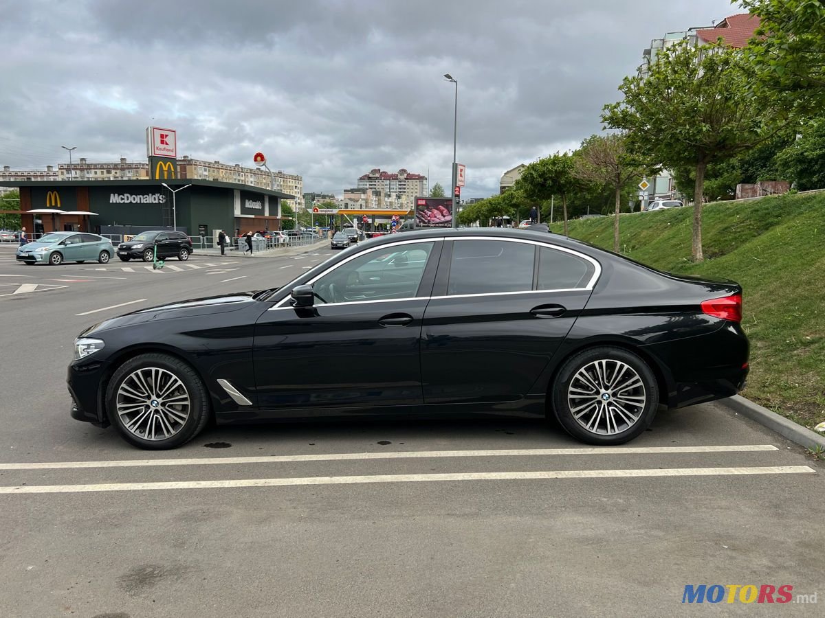 2019' BMW 5 Series photo #5