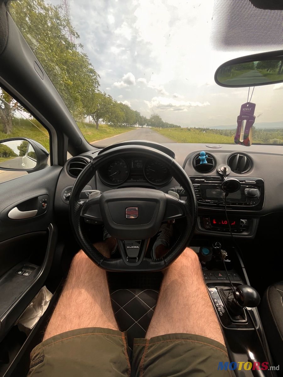 2010' SEAT Ibiza photo #3