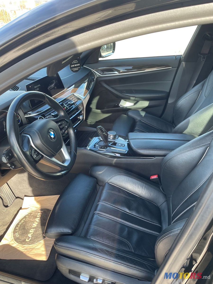 2018' BMW 5 Series photo #6