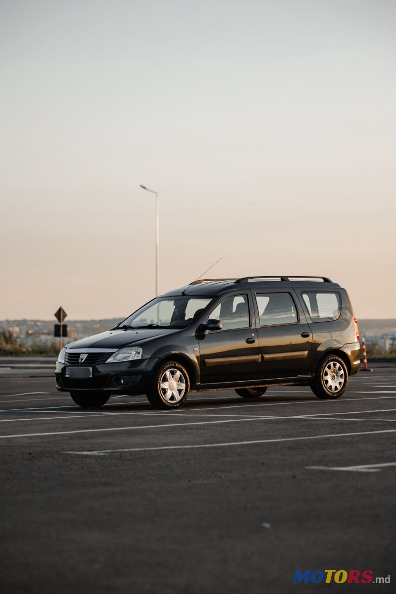 2008' Dacia Logan Mcv photo #2