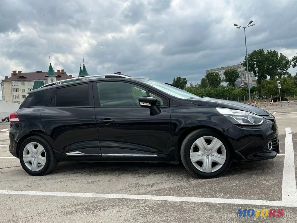 2013' Renault Clio 4 photo #2