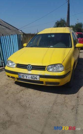 2004' Volkswagen Golf photo #1