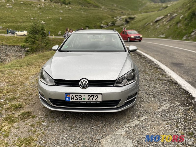2014' Volkswagen Golf photo #2