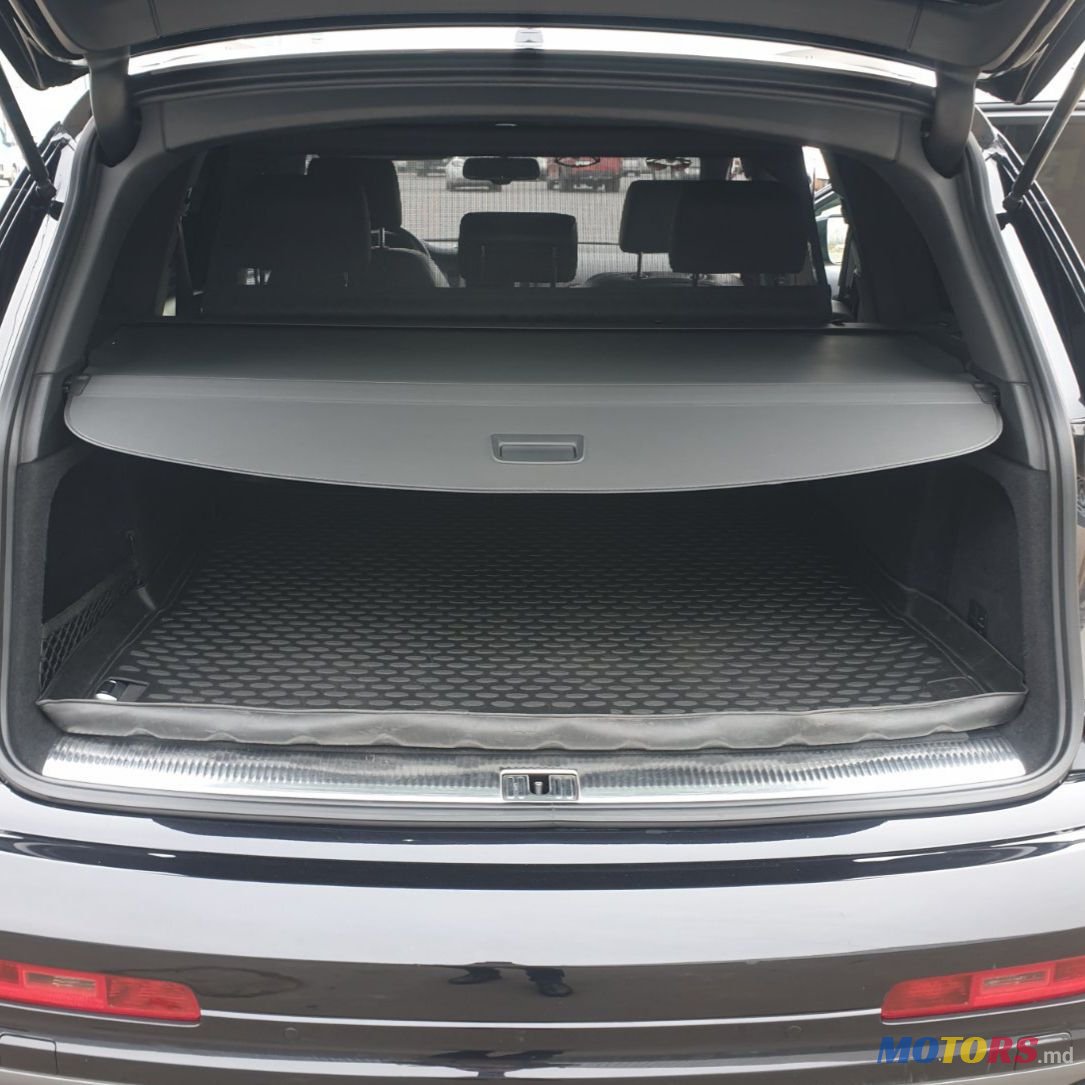 2014' Audi Q7 photo #5