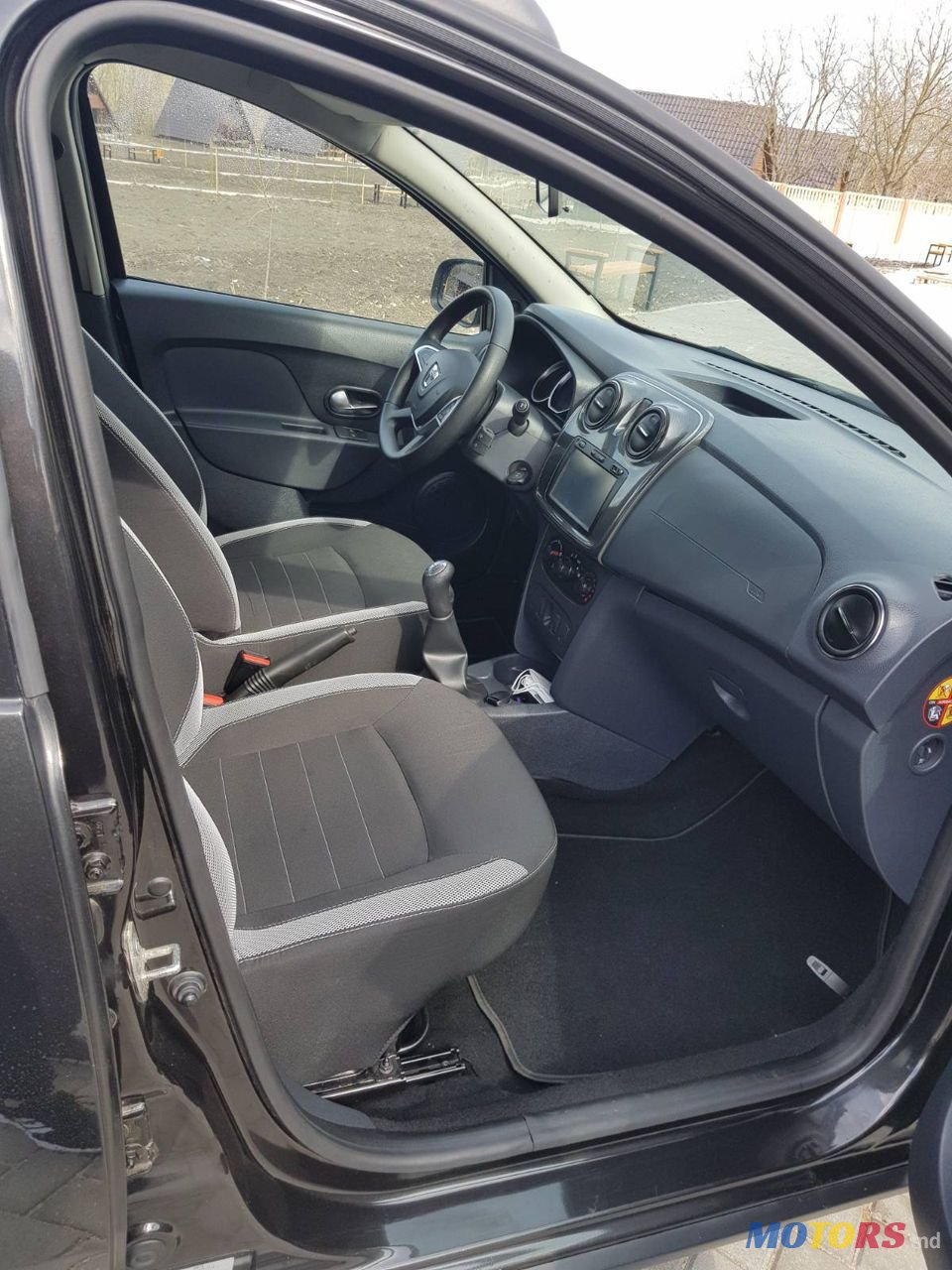 2017' Dacia Sandero Stepway photo #6