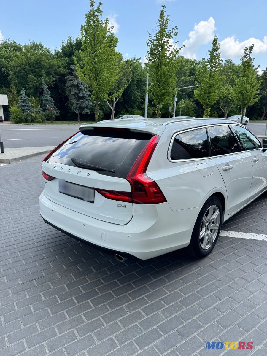 2017' Volvo V90 photo #4