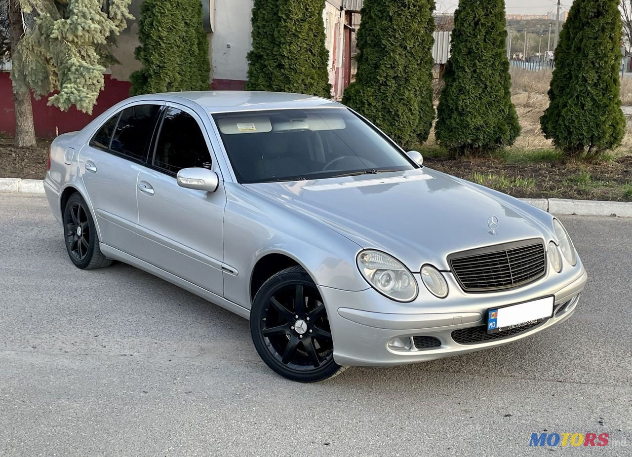2005' Mercedes-Benz E Класс photo #1