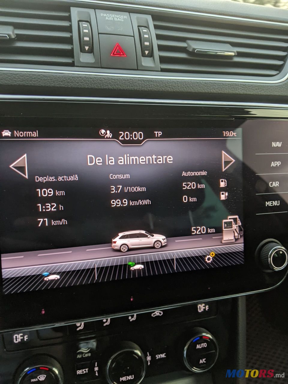 2020' Skoda Superb photo #2
