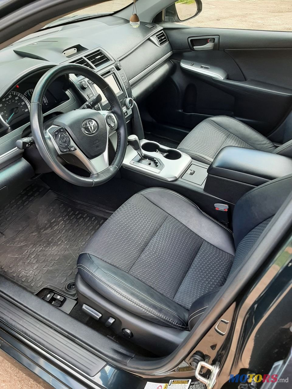 2014' Toyota Camry photo #1