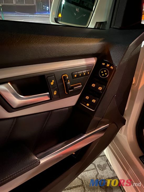 2014' Mercedes-Benz GLK-Class photo #5