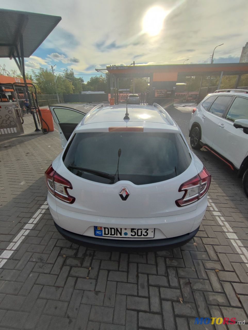 2012' Renault Megane photo #5