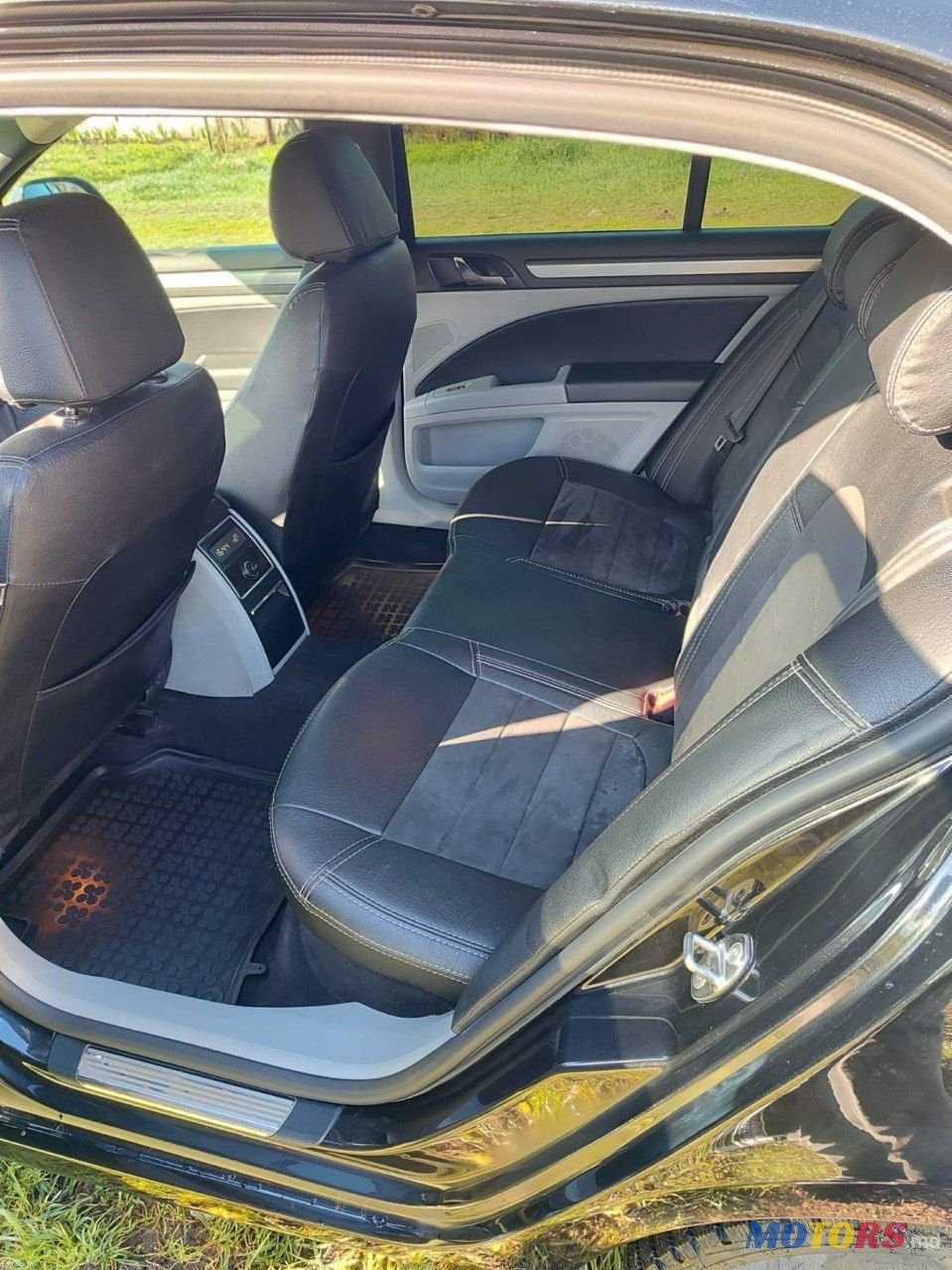 2009' Skoda Superb photo #5