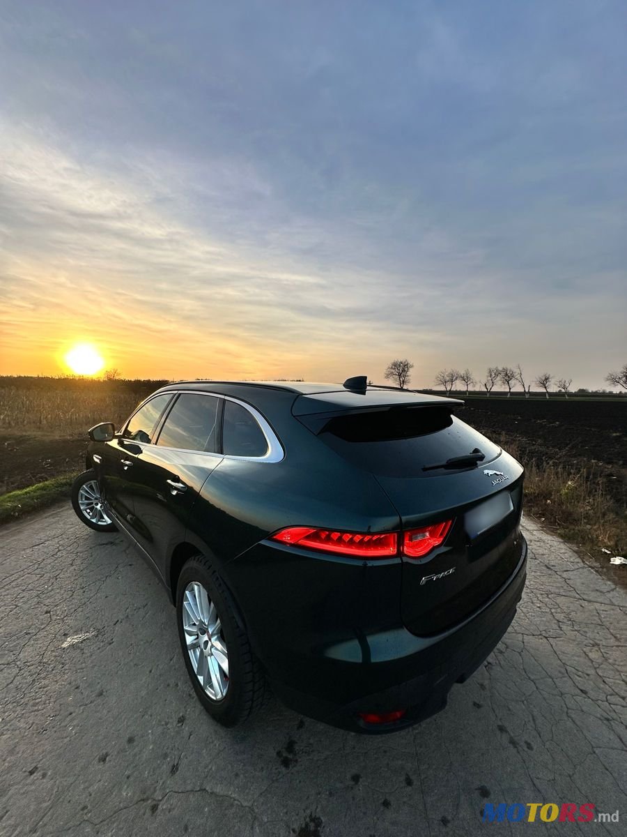 2018' Jaguar F-Pace photo #3