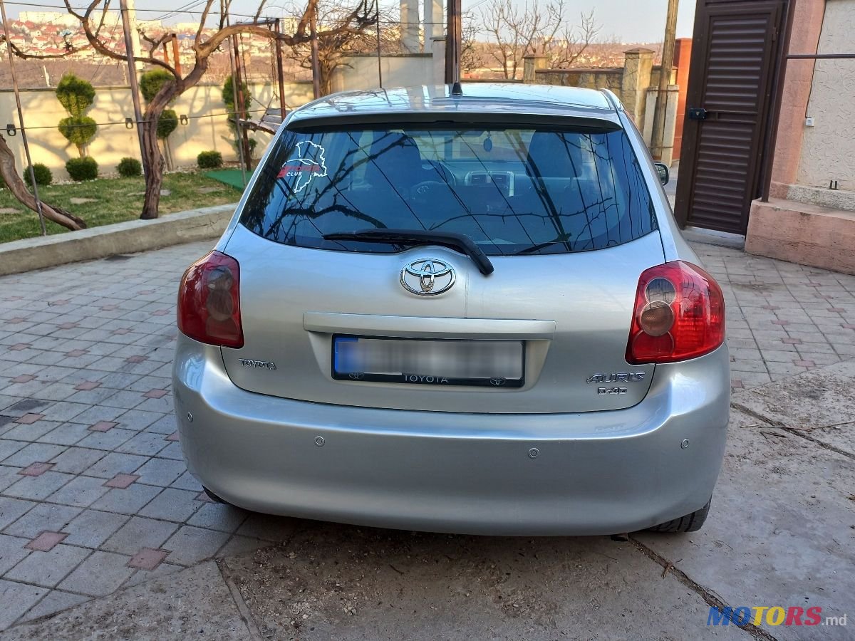 2007' Toyota Auris photo #3