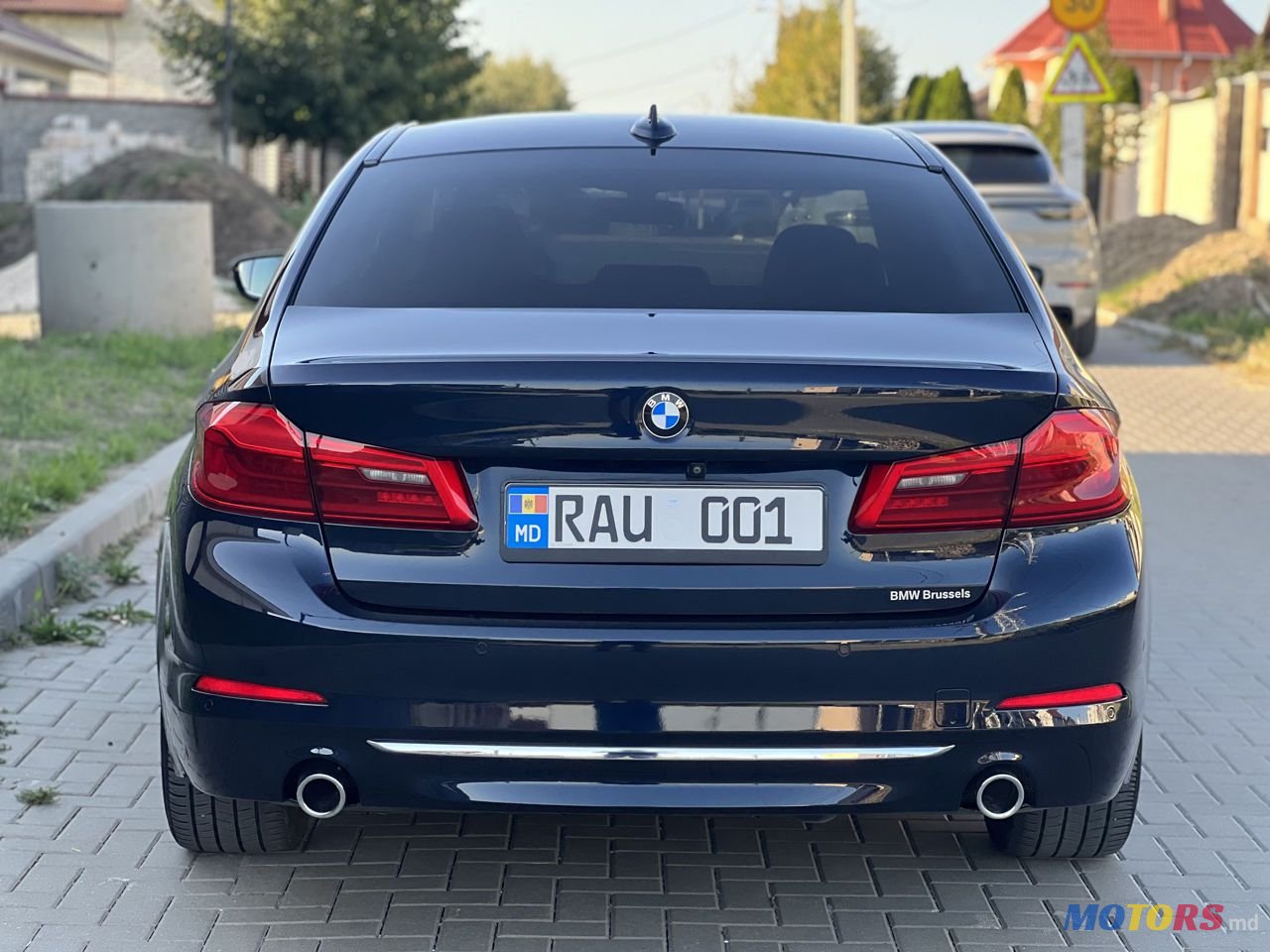 2017' BMW 5 Series photo #4