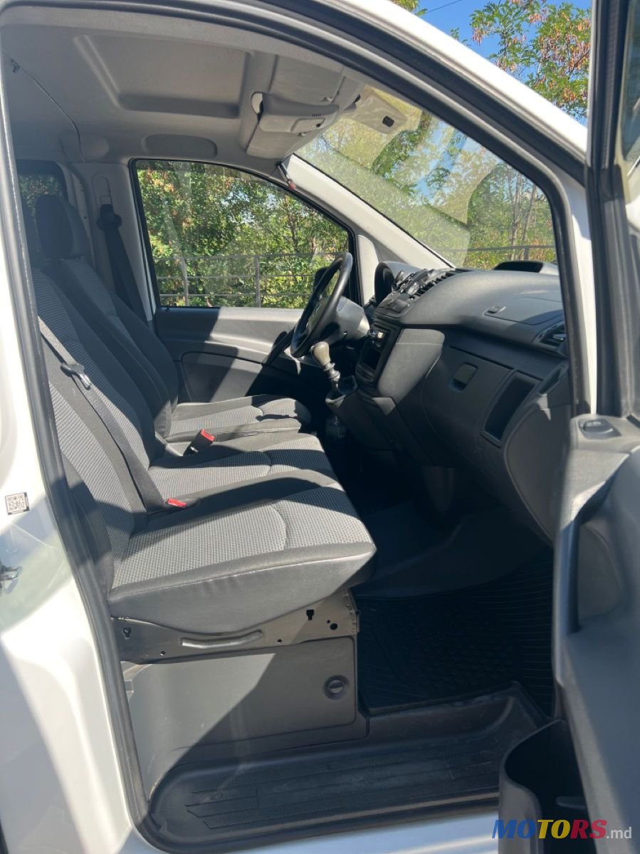 2014' Mercedes-Benz Vito photo #6