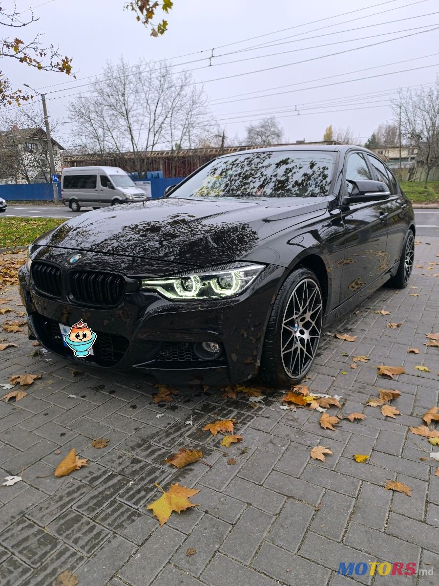 2015' BMW 3 Series photo #2