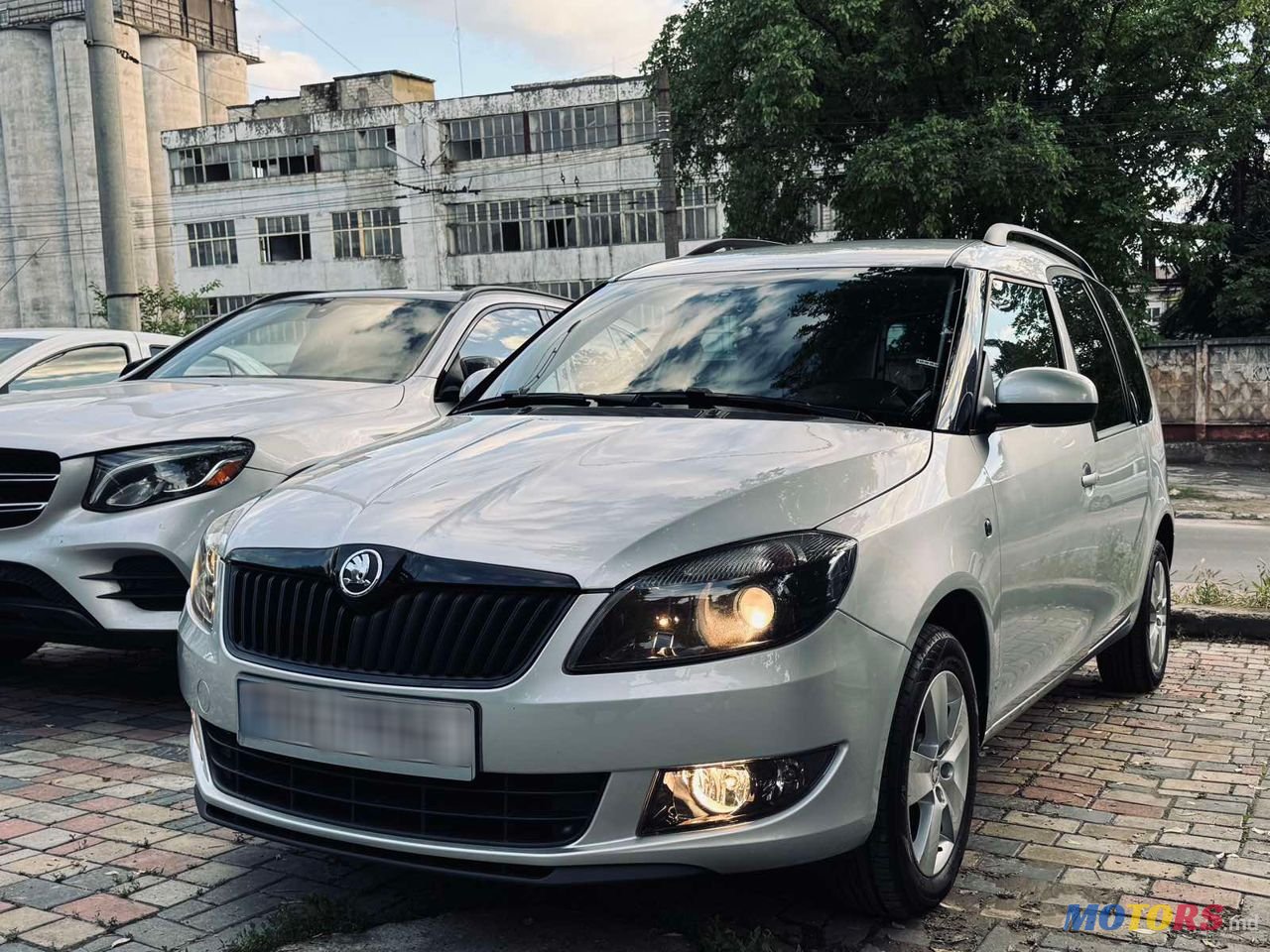 2015' Skoda Roomster photo #2