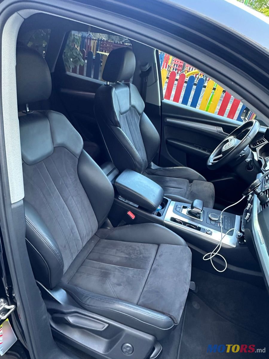 2019' Audi Q5 photo #5