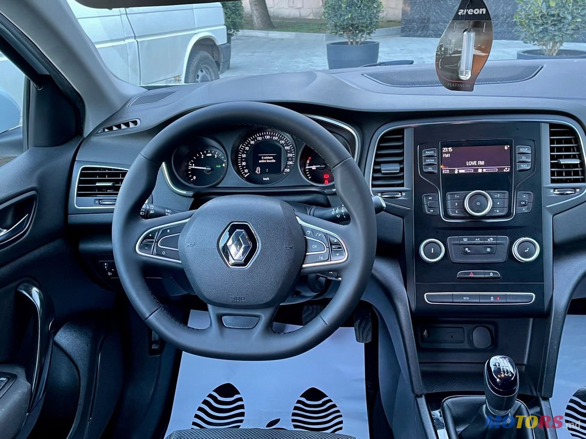 2016' Renault Megane photo #5