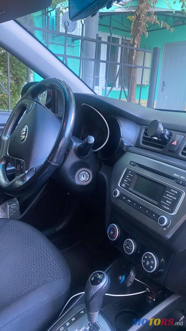 2017' Kia Rio photo #2