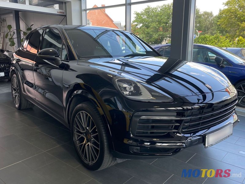 2019' Porsche Cayenne photo #4