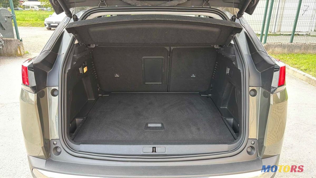 2018' Peugeot 3008 photo #5