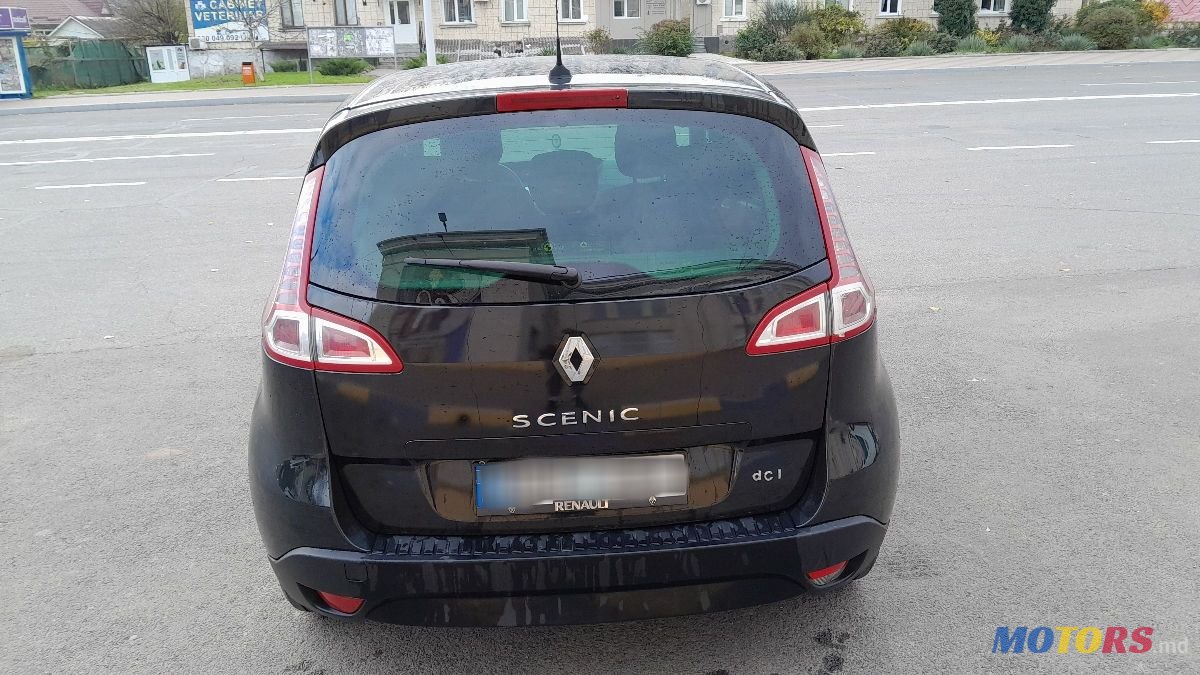 2010' Renault Scenic photo #4