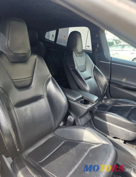 2016' Tesla Model S photo #4