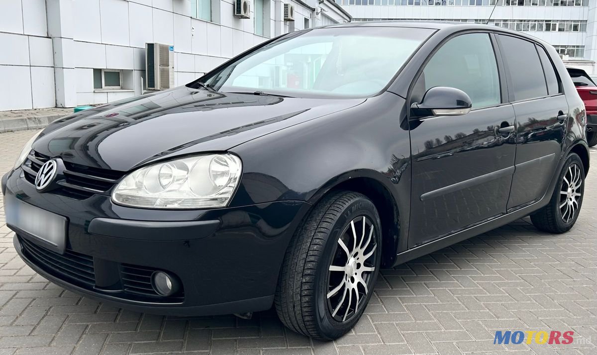 2008' Volkswagen Golf photo #2