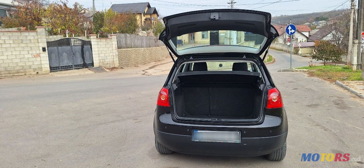 2006' Volkswagen Golf photo #6