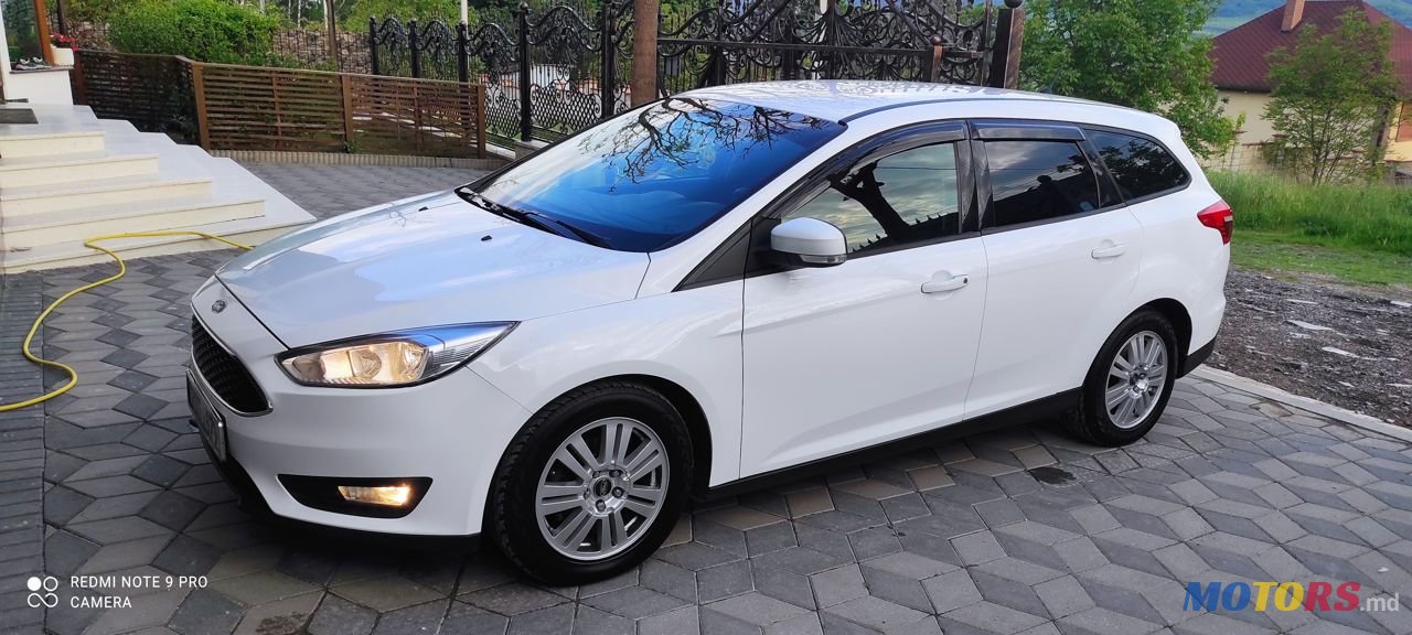 2015' Ford Focus photo #2