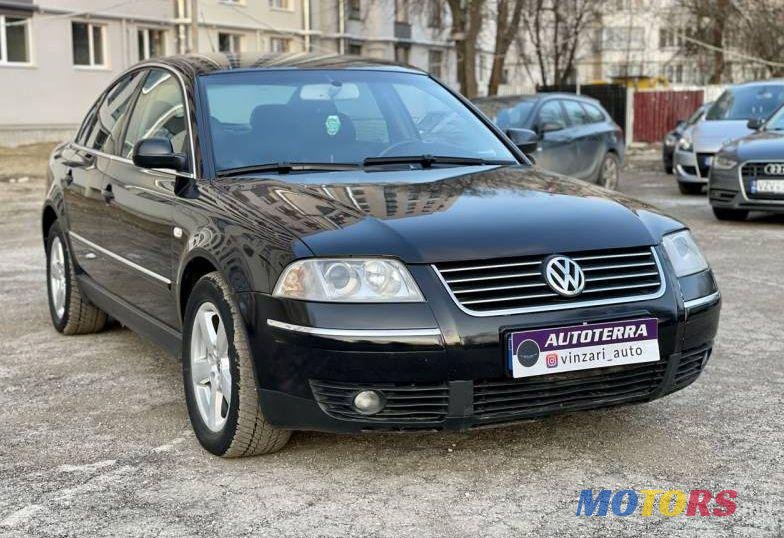 2002' Volkswagen Passat photo #3