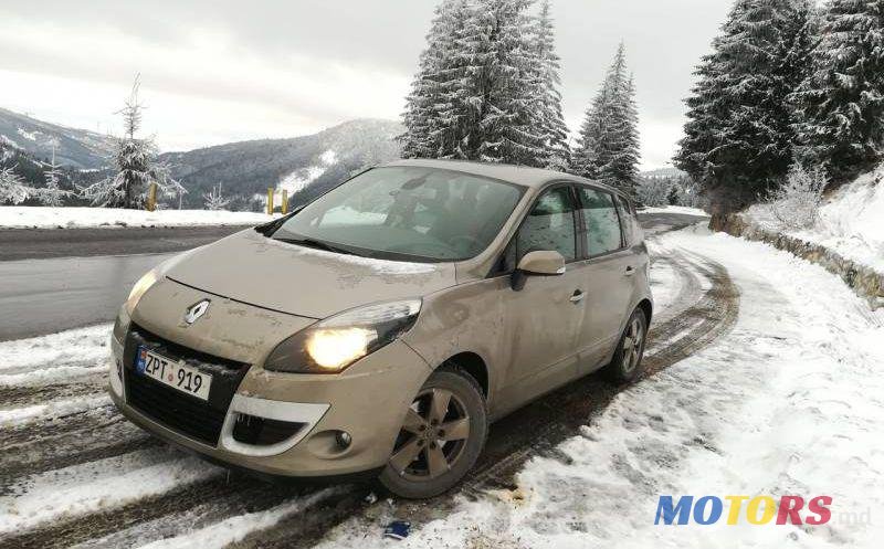 2009' Renault Megane photo #3