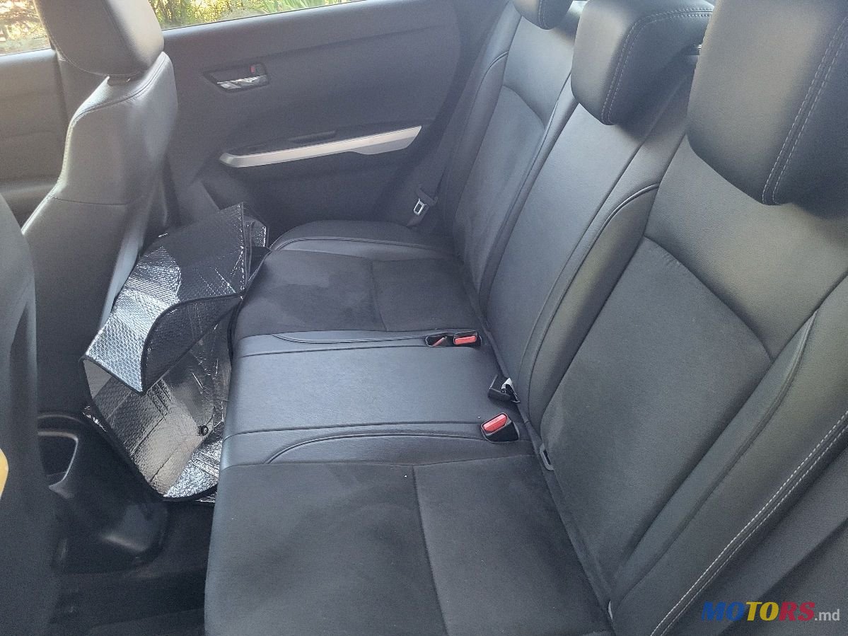 2015' Suzuki Vitara photo #5