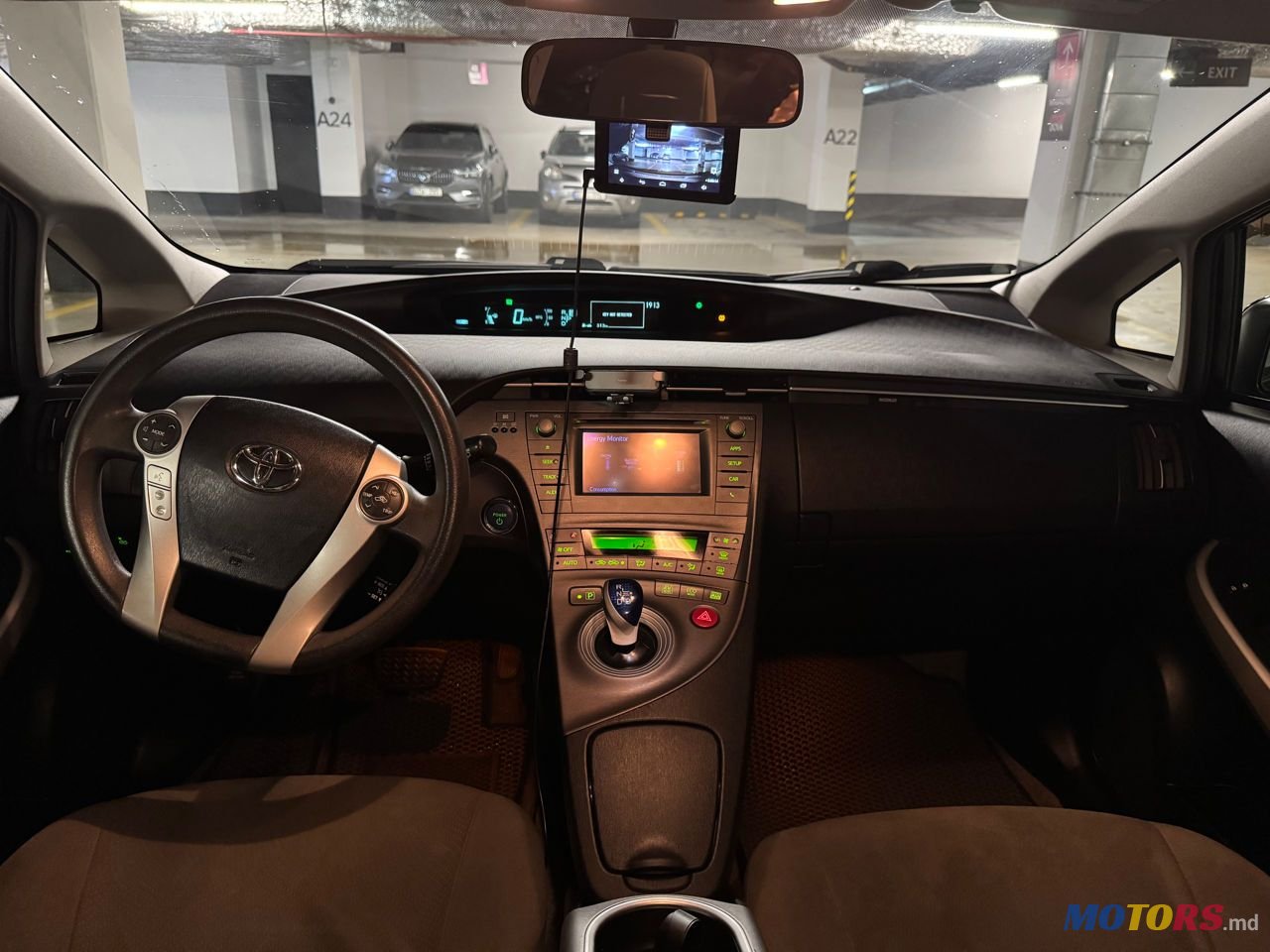 2015' Toyota Prius photo #5