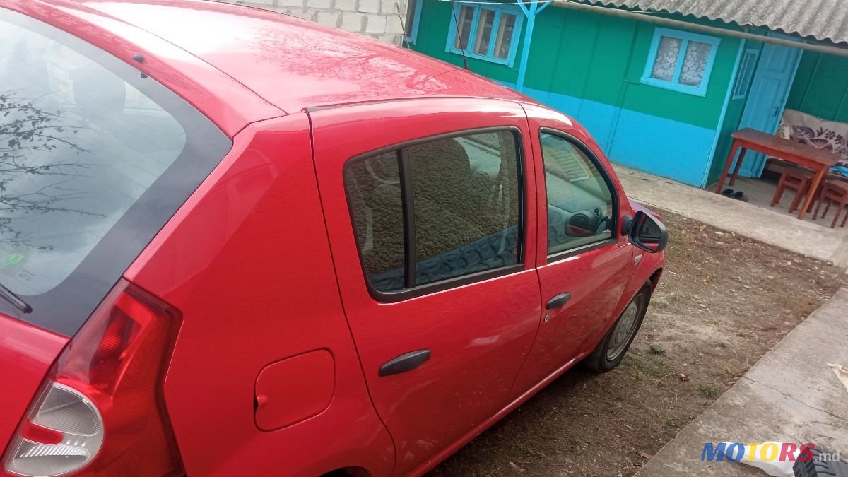 2010' Dacia Sandero photo #4