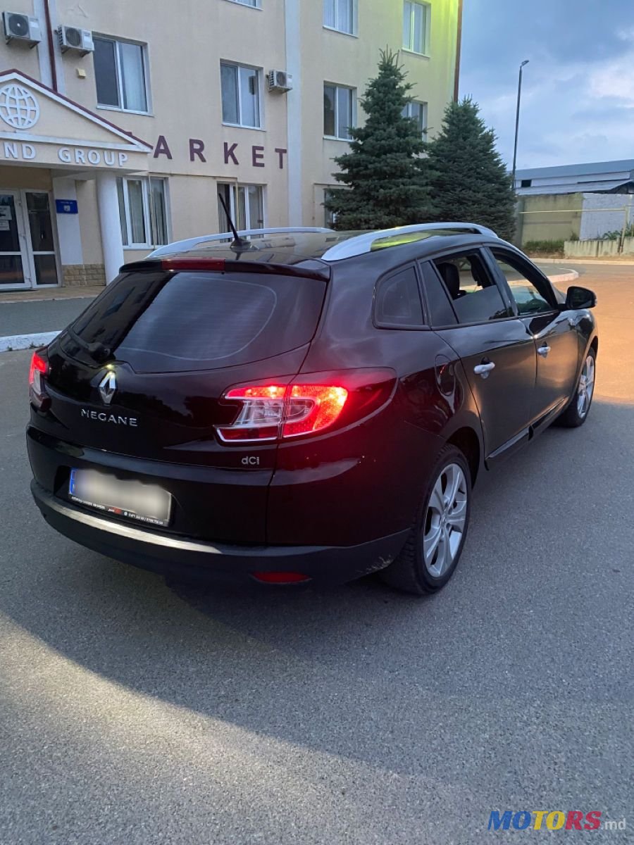 2010' Renault Megane photo #6