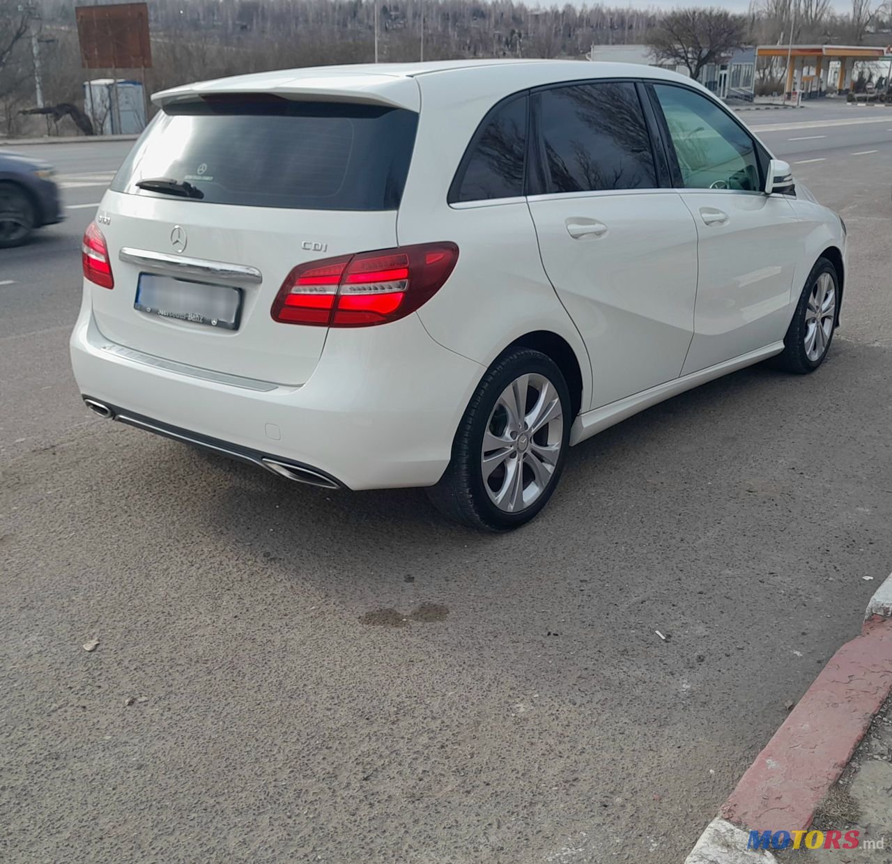 2015' Mercedes-Benz B-Class photo #2