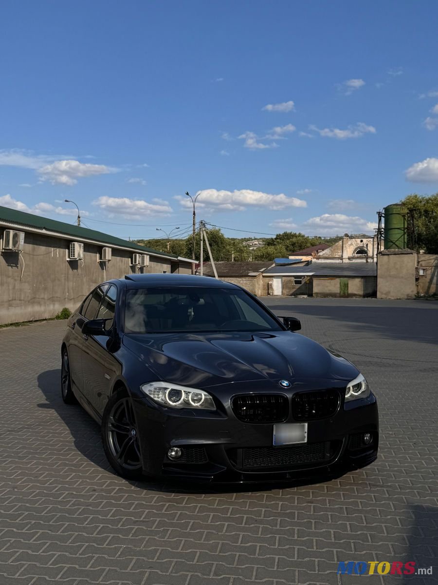 2012' BMW 5 Series photo #1