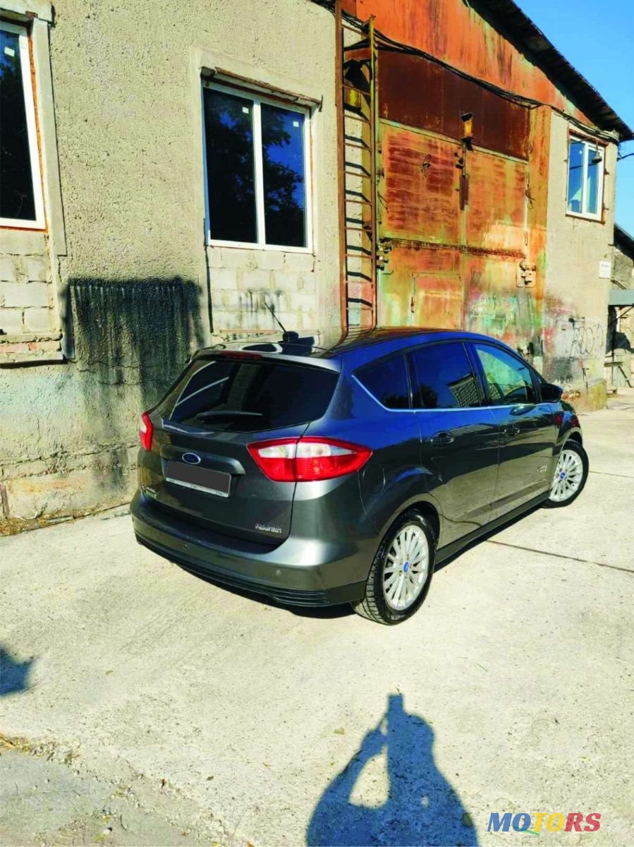 2013' Ford C-MAX photo #4