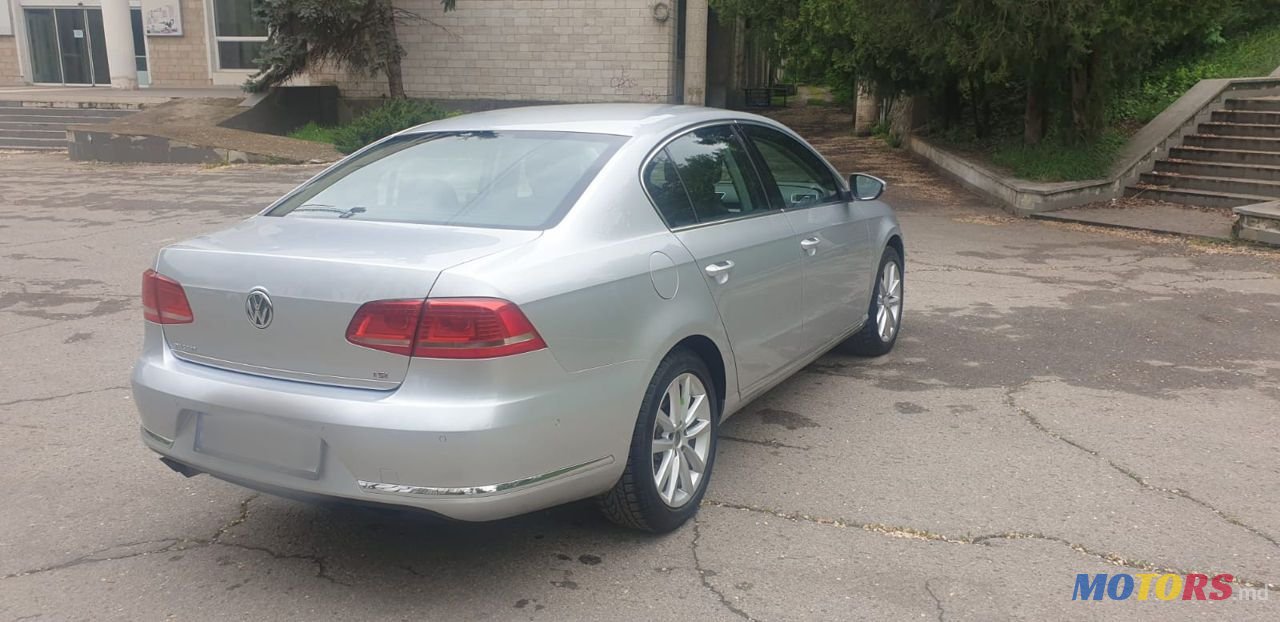 2014' Volkswagen Passat photo #4