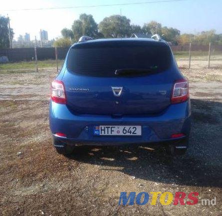 2013' Dacia Sandero photo #1