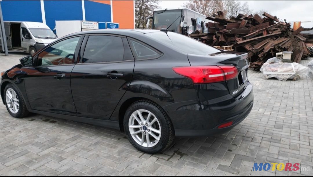 2015' Ford Focus photo #2